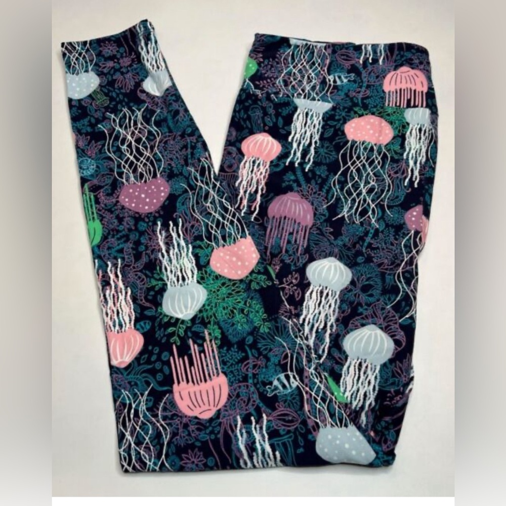 LuLaRoe Kids Leggings HARD TO FIND PRINT JELLYFISH! (Size Kids L/XL)
